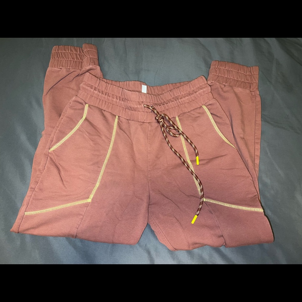 Fabletics Iris Sweatpants